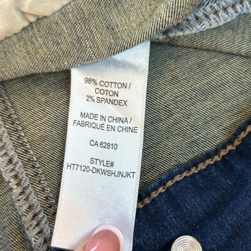 NWT Ricki's Classic Indigo Blue Denim Jacket - Size Medium - Picture 10 of 11